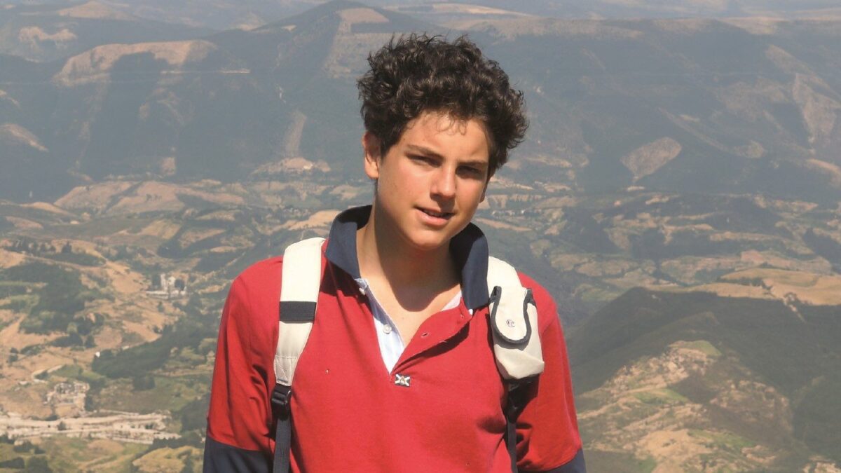 Adolescente: "uma inspiração ver um jovem de nosso tempo ser declarado Santo"