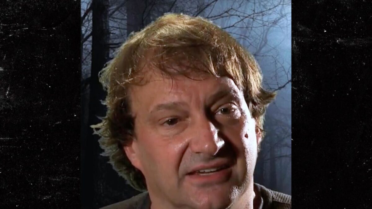 Ator e escritor de 'Evil Dead II' Scott Spiegel morto aos 67 anos
