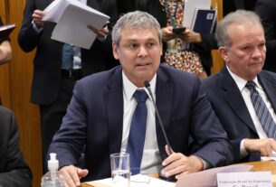 'Avanço de anistia é inacreditável', diz líder do PT na Câmara dos Deputados