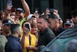 Bolsonaro deixa prisão domiciliar para realizar procedimentos médicos em Brasília