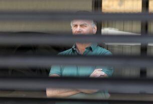 Bolsonaro entra para grupo raro de chefes de Estado punidos por golpe