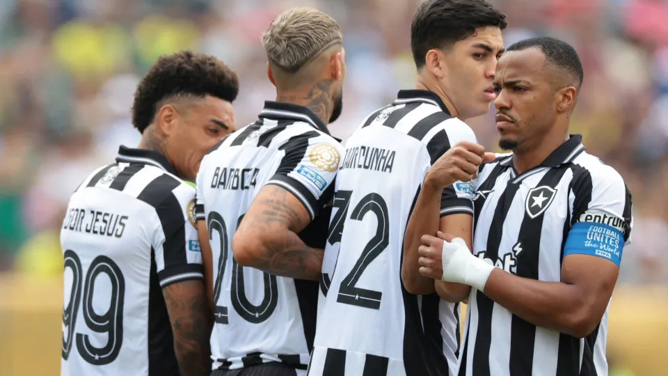 Botafogo busca reação contra embalado Mirassol em jogo atrasado do Brasileirão