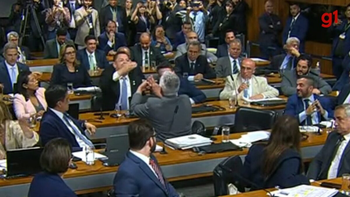 CPI do INSS tem bate-boca entre parlamentares da base e da oposição