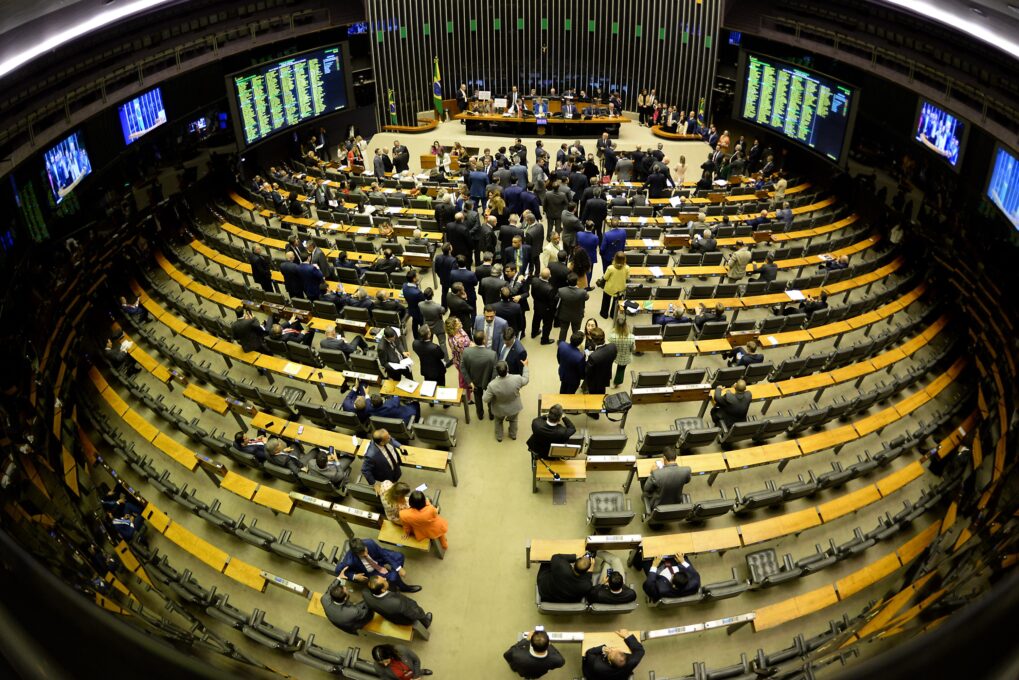 Câmara dos Deputados autoriza novo concurso público; veja cargos e atribuições