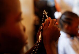 Crianças do mundo inteiro são convidadas a rezar o Terço pela paz em outubro