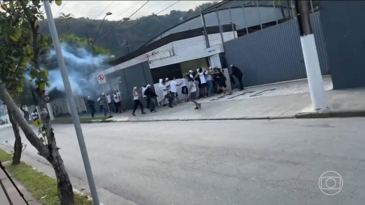 Decisões que proíbem torcedores de ir a estádios passam a ser compartilhadas em todo o país a partir desta segunda