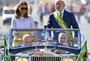 Desfile do 7/9 com Lula tem defesa da soberania e ausência de ministros do STF