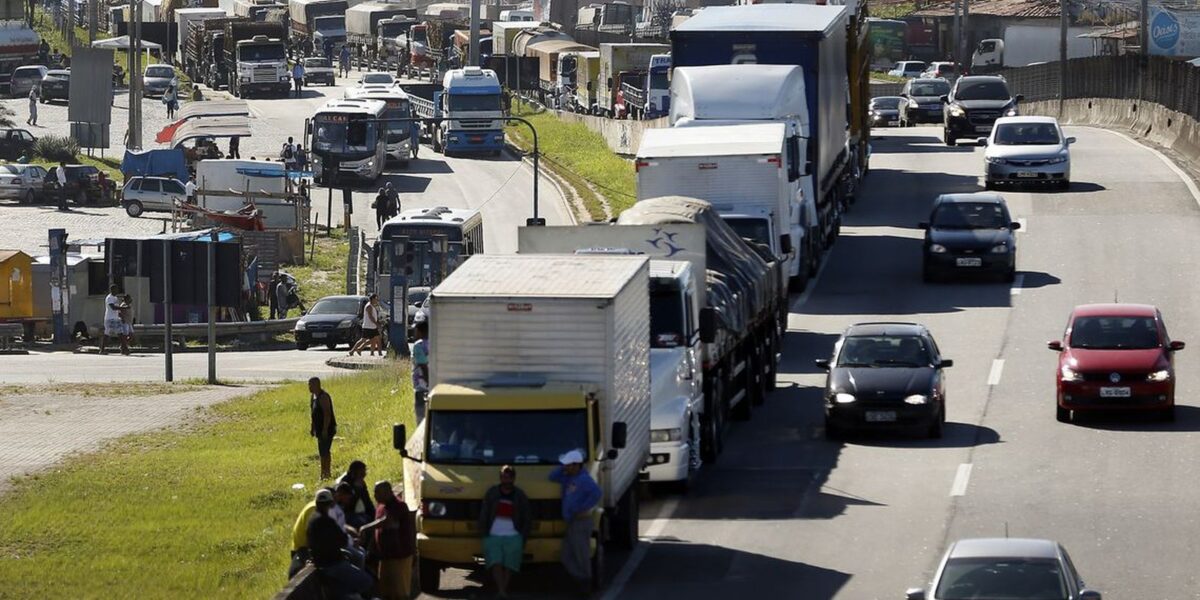 Dia Nacional do Caminhoneiro lembra importância da categoria