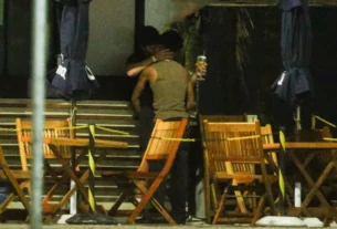 'Duas Pessoas Solteiras', Diz Lucas Leto Após Ser Flagrado Beijando Alvaro