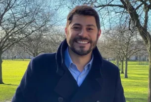 Evaristo Costa Revela Embrangogo em Aviamento Devido A Doença Rara