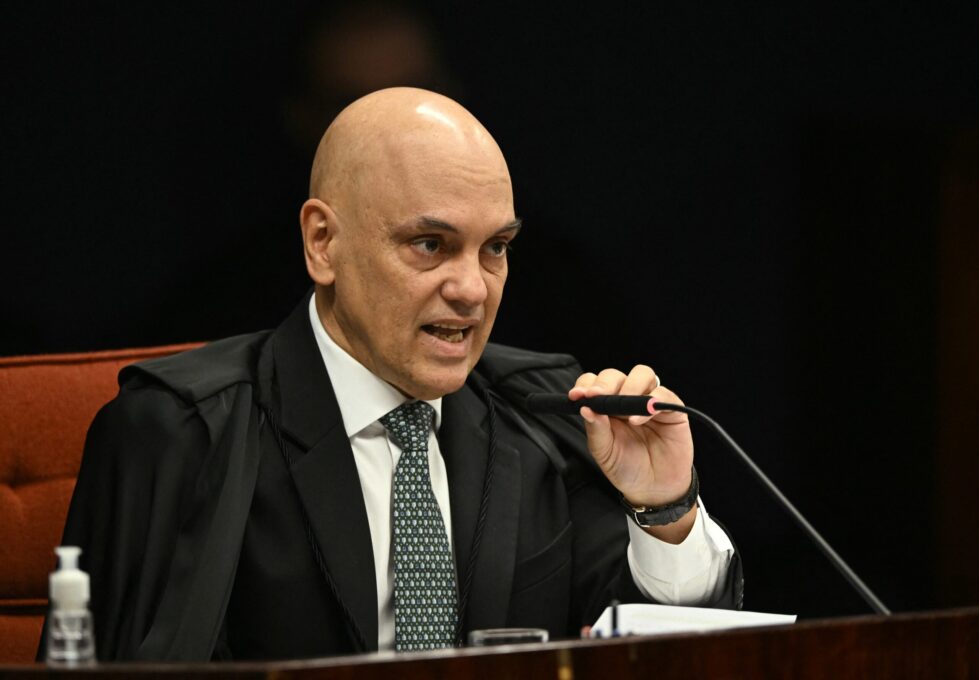 Fala de Moraes teve objetivo de defender STF de ataques externos, avaliam ministros