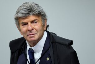 Fux absolve réus do 8 de Janeiro por crimes contra a democracia