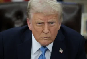 Governo Trump promete revogar visto de médico brasileiro que celebrou morte de Charlie Kirk