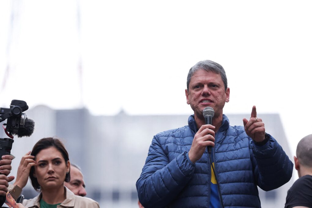 Governo avalia que Tarcísio 'ultrapassou a linha' no discurso em ato pró-anistia