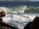 Guarda-vidas buscam casal que desapareceu na Praia do Leme