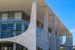 Homem tenta invadir Palácio do Planalto duas vezes na mesma noite