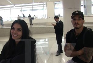 Huda Mustafa, Louis Russell está xingando shows de namoro