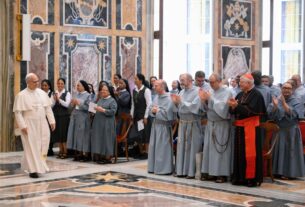 Leão XIV: atenção aos sinais dos tempos, servir os irmãos em suas necessidades