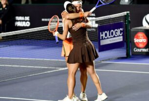 Luisa Stefani e Timea Babos conquistam título de duplas no SP Open