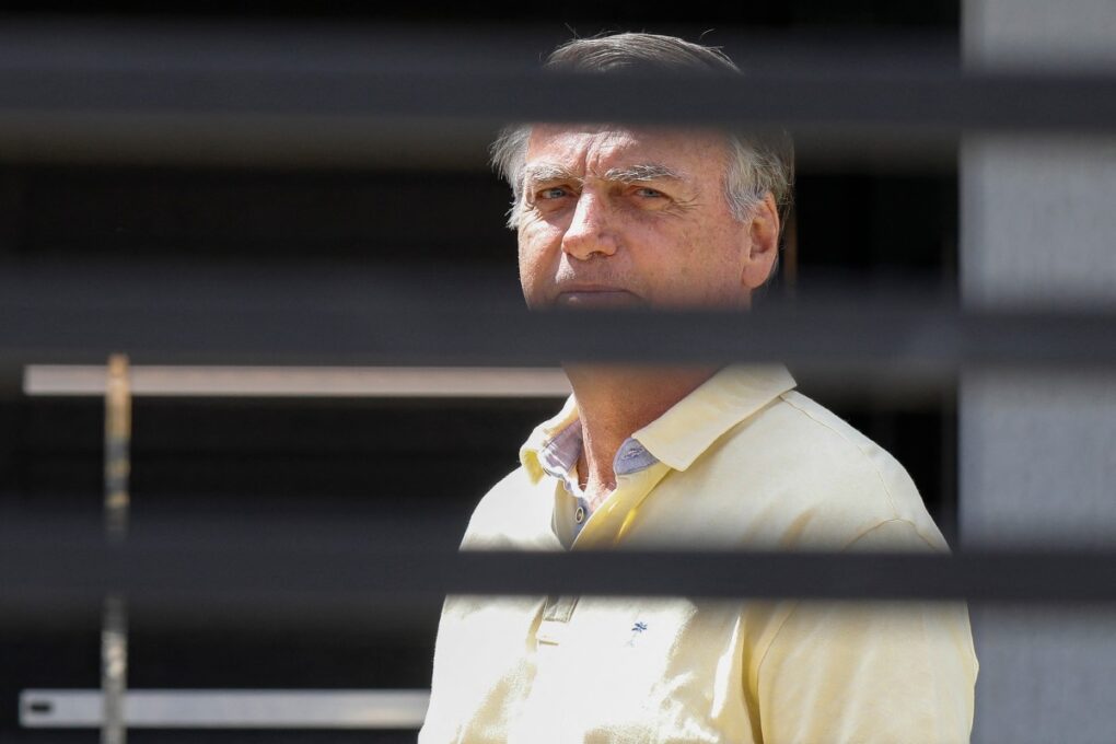 Moraes autoriza Bolsonaro a realizar procedimento médico