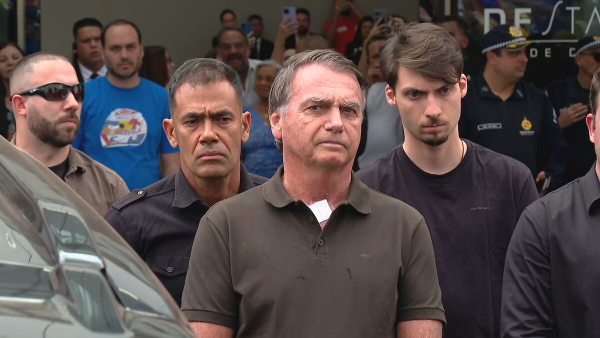 Moraes vê erros em escolta de Bolsonaro ao hospital no domingo e cobra 'padronização' da PF e da Polícia Penal nos trajetos