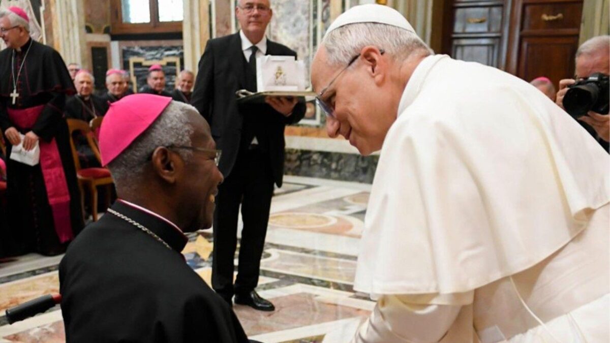 Morre dom Rugambwa que foi núncio na Nova Zelândia