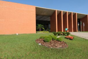 PF faz buscas em dez gabinetes de deputados estaduais do Tocantins