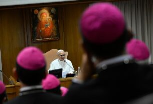 Papa Leão: ser bispo é ser humilde na teoria e na prática