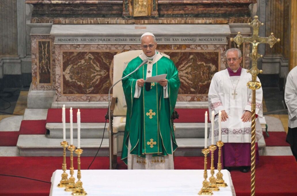 Papa: a riqueza escraviza; não sejamos indifentes à violência que extermina os povos