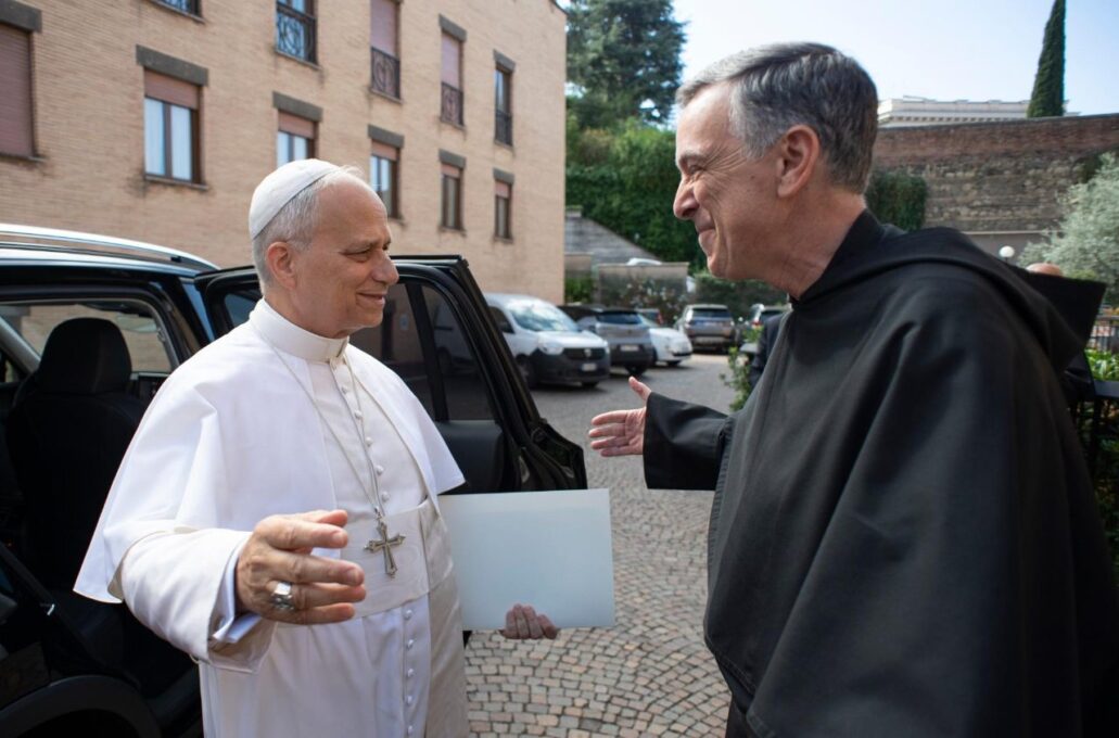 Papa aos agostinianos: o amor é o centro de tudo; não apagar o espírito missionário