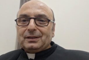 Pároco de Gaza recebe telefonema de Leão XIV: rezemos pela paz