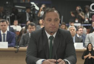 Pedido de Mauro Cid para dar baixa do Exército traz vantagens financeiras e abre brecha para outros oficiais
