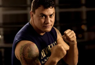 Popó pede desculpa após briga generalizada e ataca Werdum