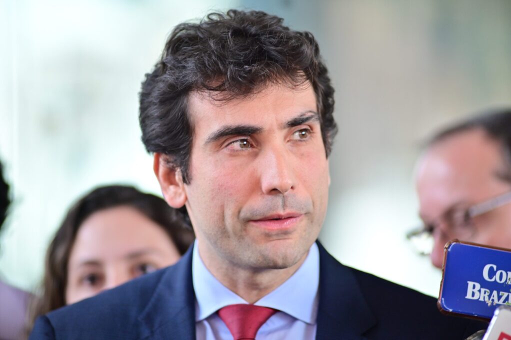 Presidente do BC diz que setor financeiro apoia fiscalização e que Faria Lima e 'fintechs' são vítimas de criminosos