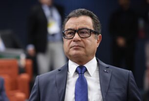 Primeira Turma do STF condena ex-comandante da Marinha Almir Garnier a 24 anos de prisão