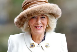 Rainha Camilla Teria Dado Sapatada para Se Defender de Assédio