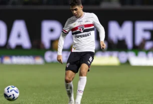 São Paulo chega para clássico contra o Santos com dilemas