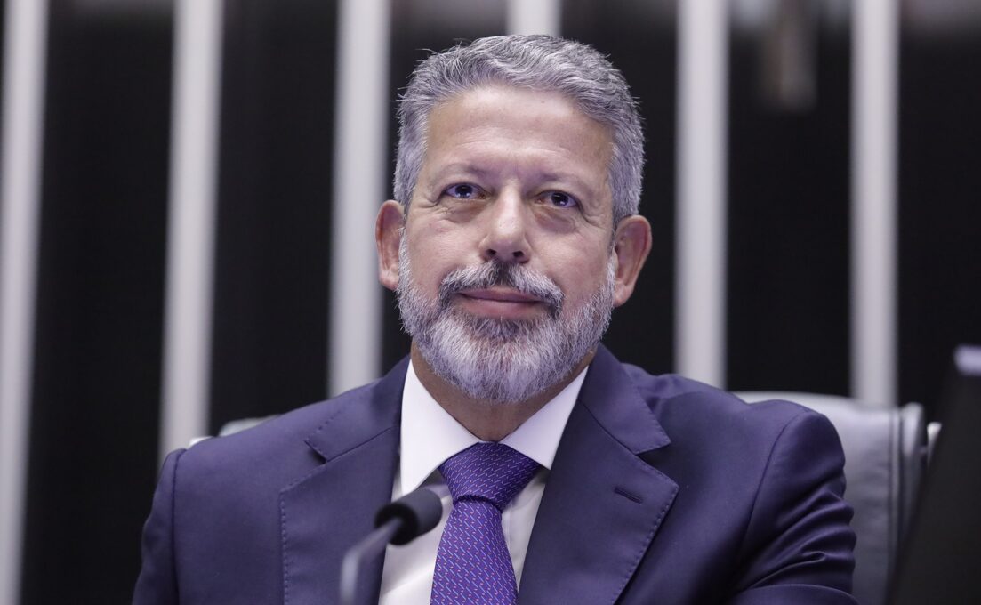 Senado expõe Câmara ao enterrar PEC da Blindagem e acelerar isenção de IR