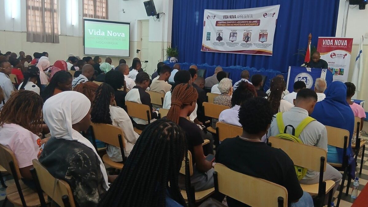 Simpósio da Vida Nova destaca comunicação, cibercidadania e imprensa confessional em Moçambique