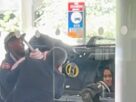Stefon Diggs viu o hospital de partida com transportadora de bebê em maio