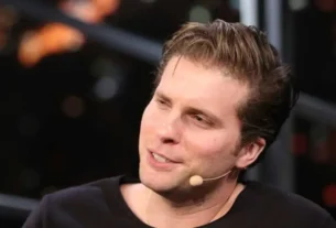 Thiago fragoso relembra acidenthe em musical que quase tirou sua vida