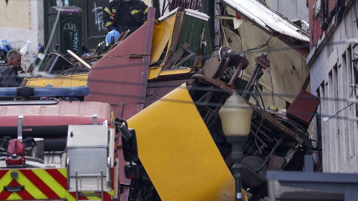 Tragédia em Lisboa: elevador da Glória descarrilou provocando 17 mortos e 21 feridos