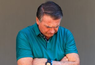 cresce parcela dos que acham que Bolsonaro deve desistir de candidatura