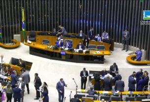 Após acelerar pagamento de emendas e negociar com partidos, governo Lula consegue aprovar corte de gastos