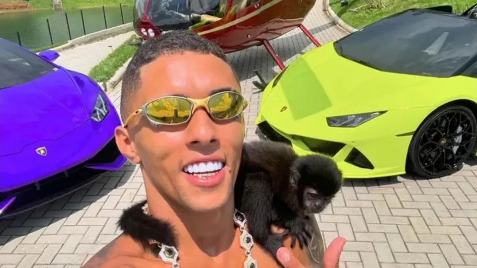 Buzeira é presa em operação da PF contra lavagem de dinheiro do tráfico por meio de apostas