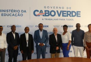 Cabo Verde -Ministro de Educação recebe delegação da EU Católica