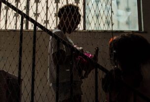 Cai tempo de acolhimento de crianças no estado do Rio