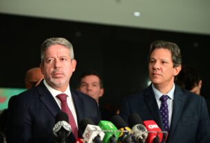 Câmara aprova isenção de Imposto de Renda até R$ 5 mil