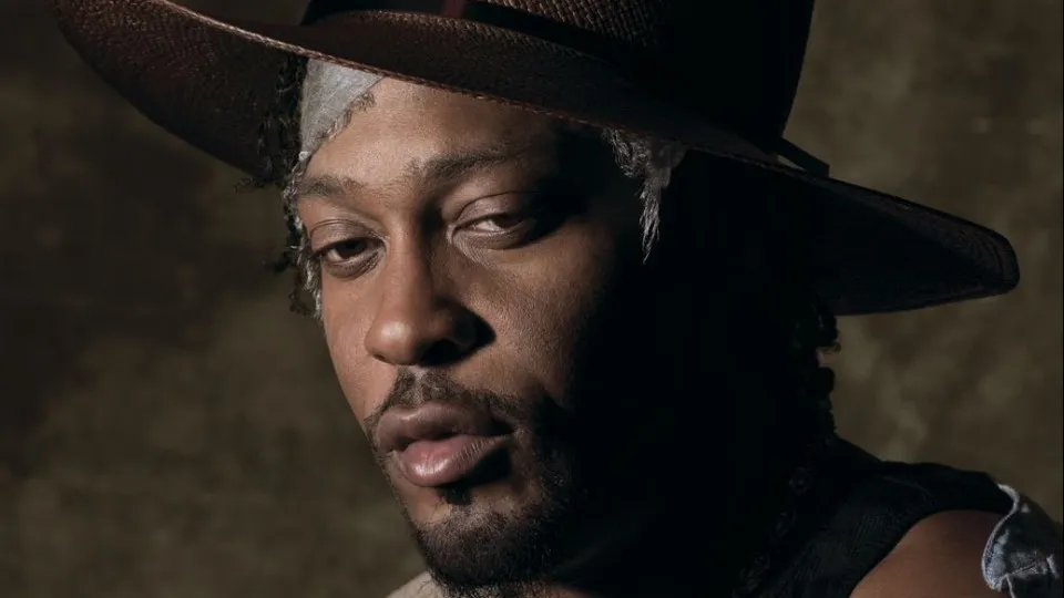 D'Angelo, astro do soul e do R&B, morre aos 51 anos