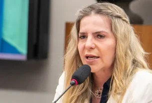 Deputada do PT está em flotilha interceptada por Israel a caminho de Gaza